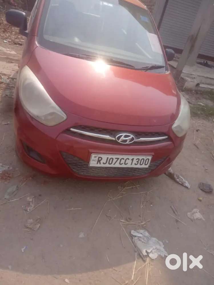 Hyundai i10 2013 model Good condition well maintained ac heater ok.