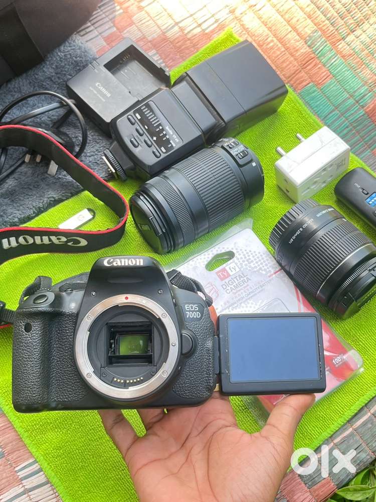 Canon 700D ALL GOOD CONDITION