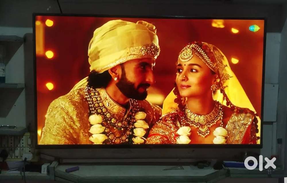 RADMi MI LED TV 4k ALTRA 50 INH 1 yaar old