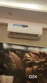 LLoyd Split AC 3 years old