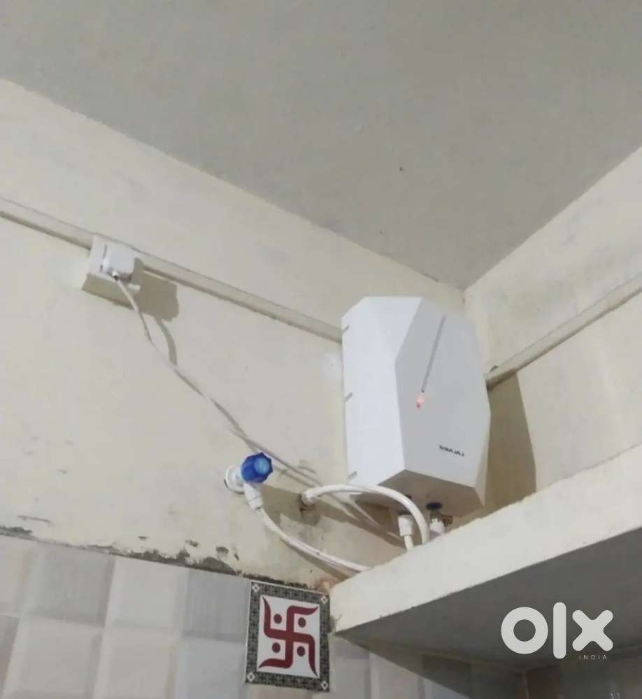 Bajaj 5 ltr instant water Geyser