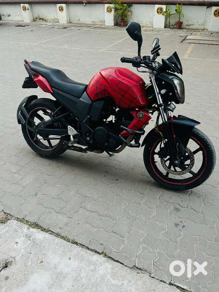 Yamaha FZ v1