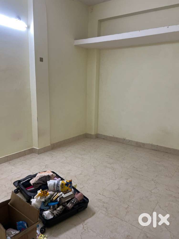 Urgently Need a flatmate female