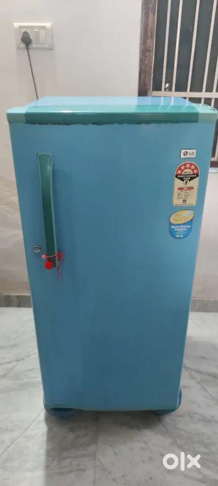 LG fridge 180 ltr well condition