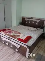Ravi Properties Manduadih 3 BHK fully furnished flat Rent Grouphousing