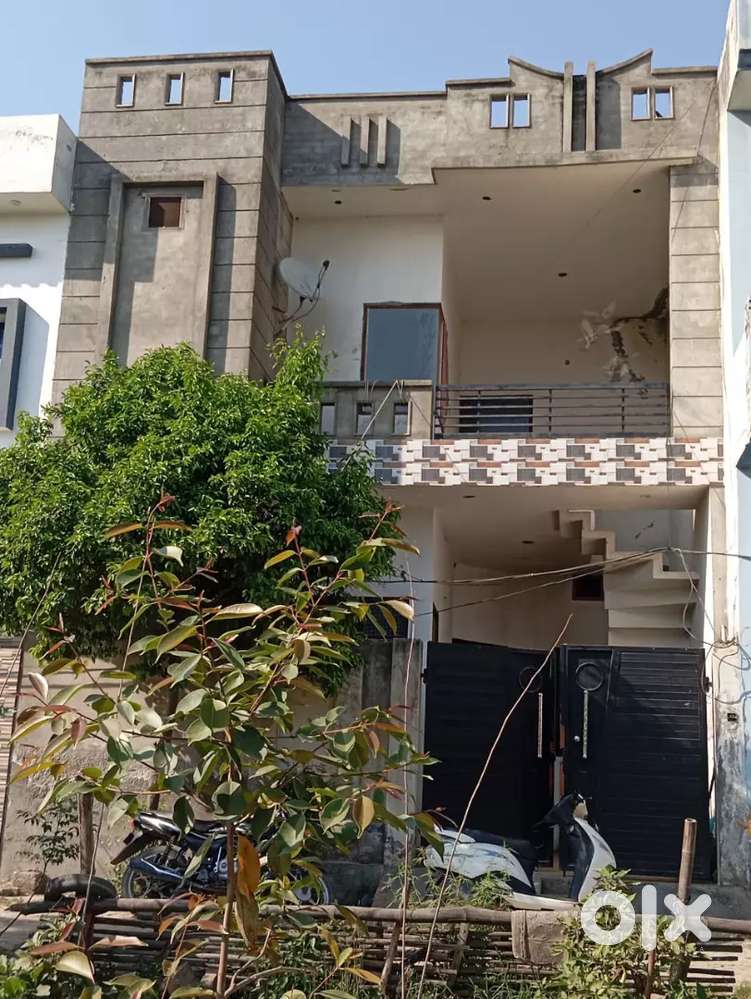 Good location ward no 13 bath road tarn taran