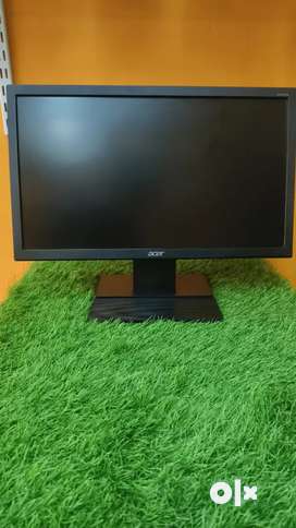 Acer 20 inch monitor available best price in LED monitor