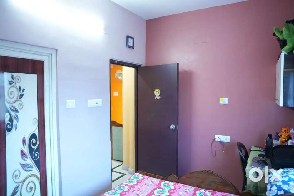 2BHK 900 sqft with Lift Parking New Flat near Acropolis Mall & Ruby