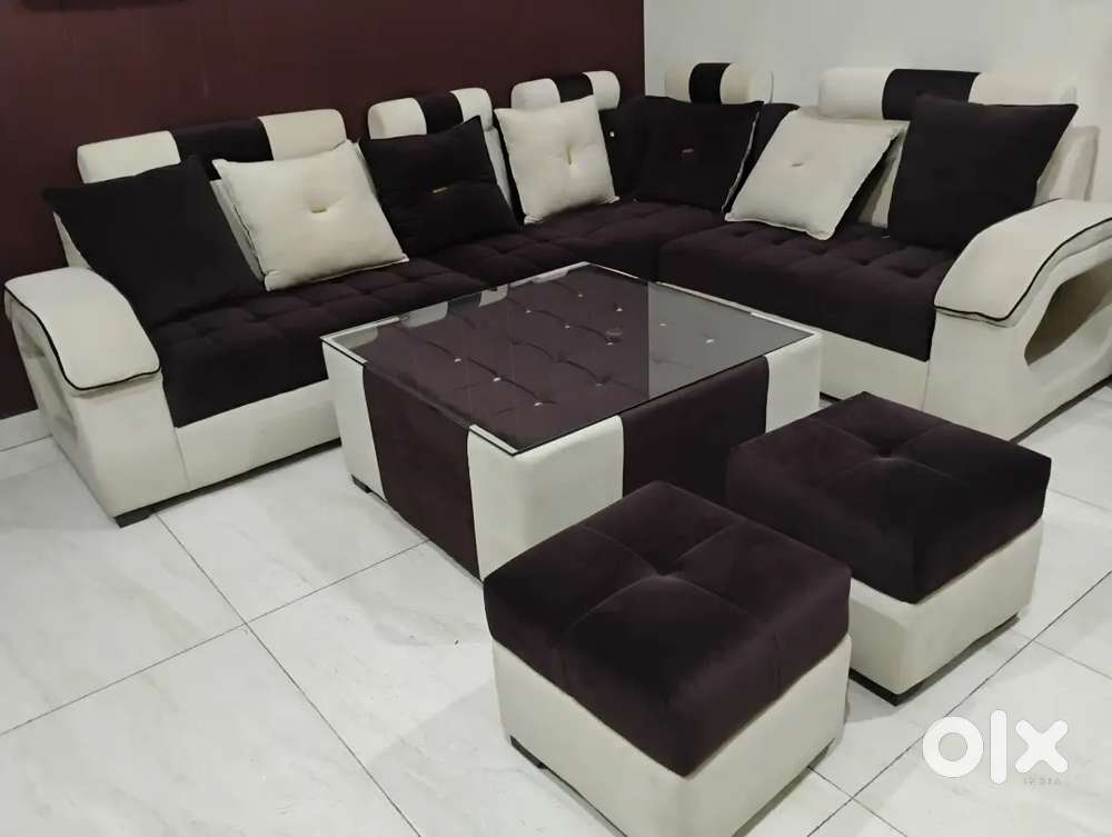 Sofa set 7 seater +2 sitting+table