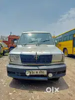 Toyota Qualis 2004 2.4 gs well maintained.