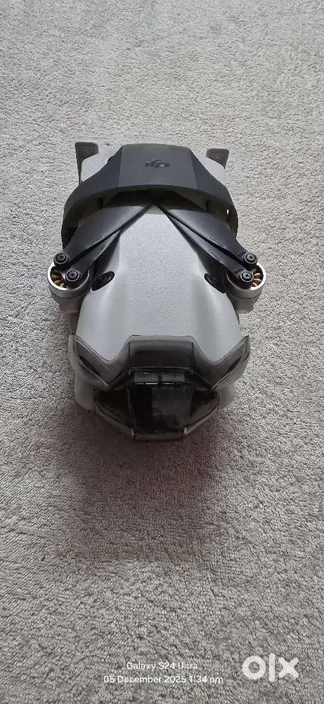 DJI Mini 4 Pro RC2 Fly More Combo  Like New  Full Kit