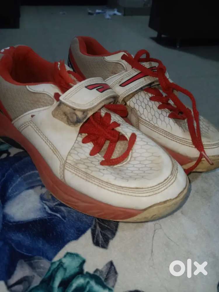 Cricket spikes for bowlers size:- 5no. Sega company