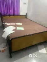 King size bed with mattress