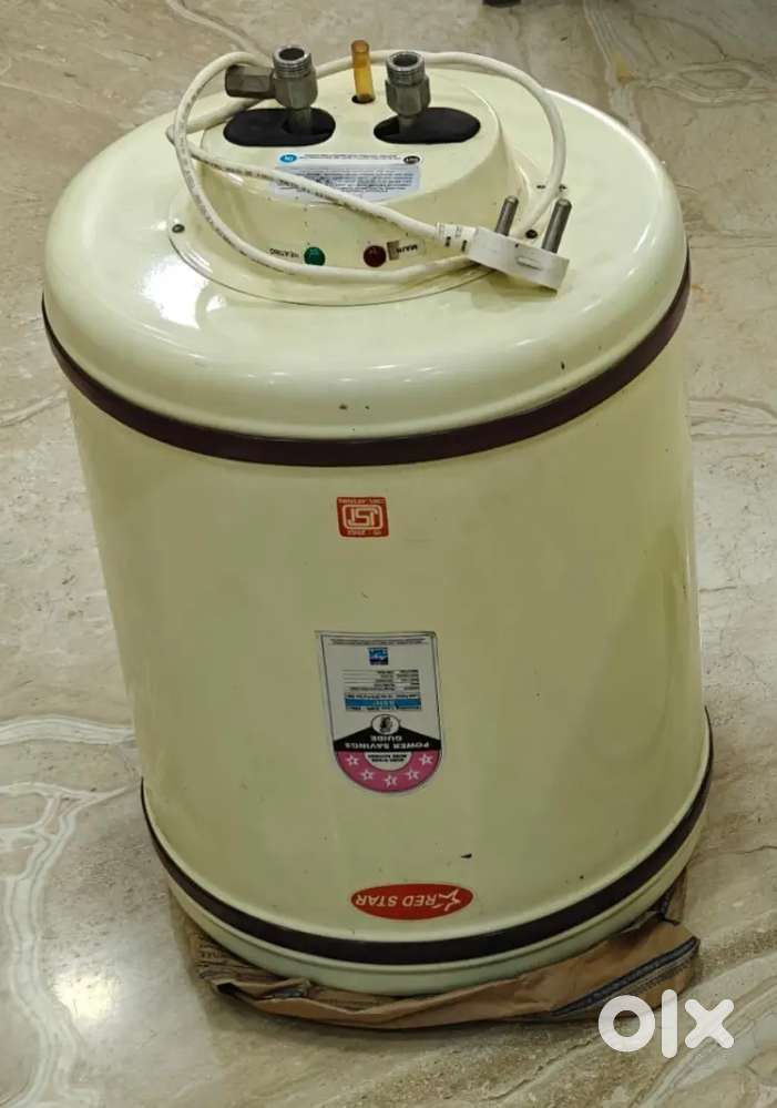 25L Redstar Geyser for sale (heating element needs replacement)