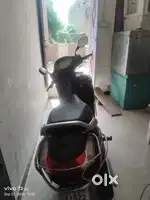 Denstini 125 scooty