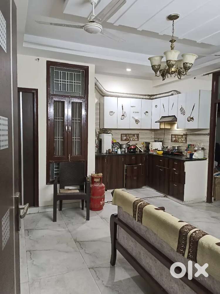 2bhk  flat for sale in new colony on road