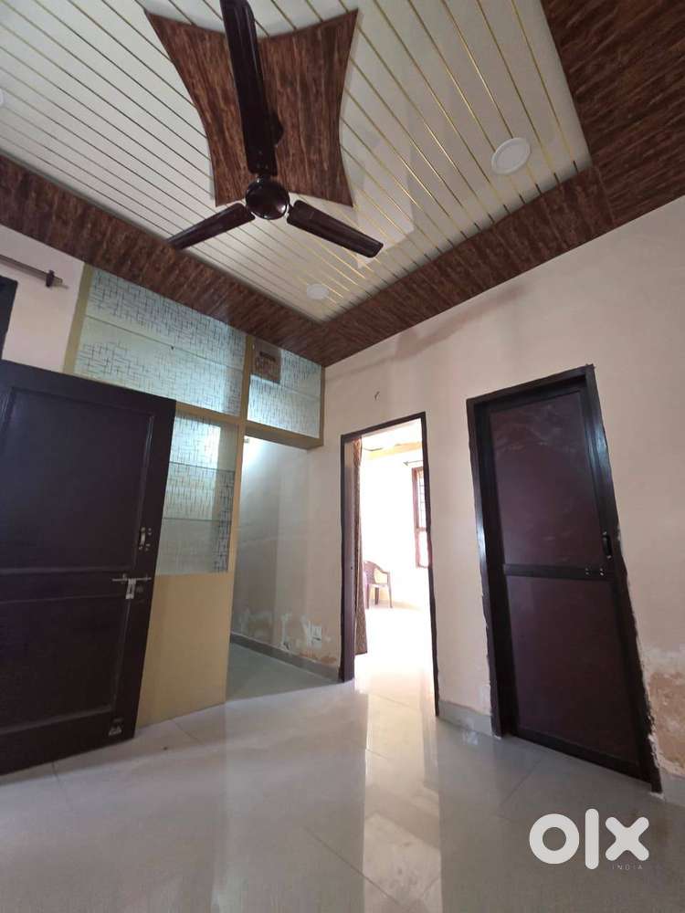 2 BHK GROUND FLOOR  11000  KHARAR near Rayat Bahara