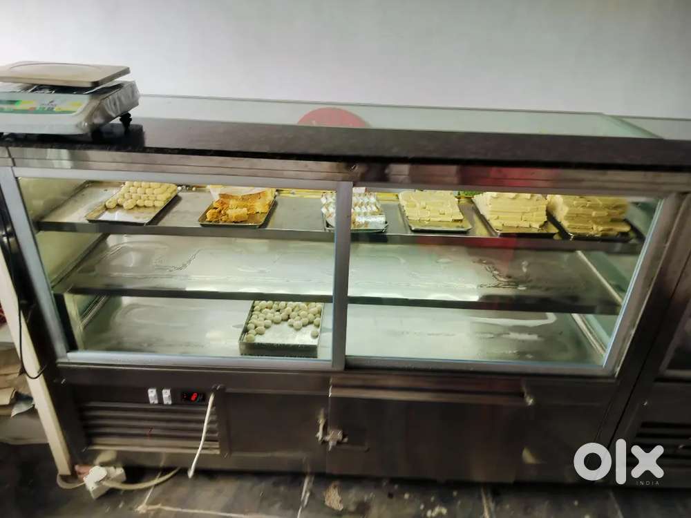 Sweet & breckery Shop counter