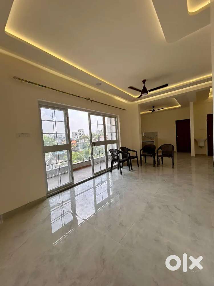 SHATABDI SQR NEAR 3 BHK FLAT NEW BRAND