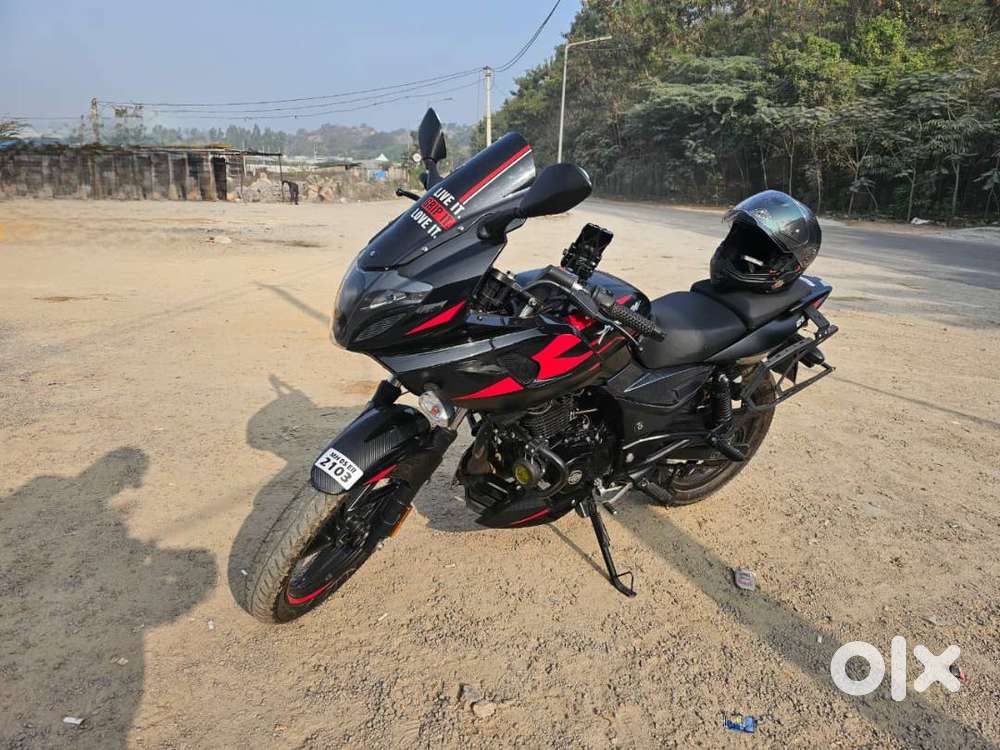 Bajaj Pulsar 220 DTS-i  Well Maintained  Excellent Condition