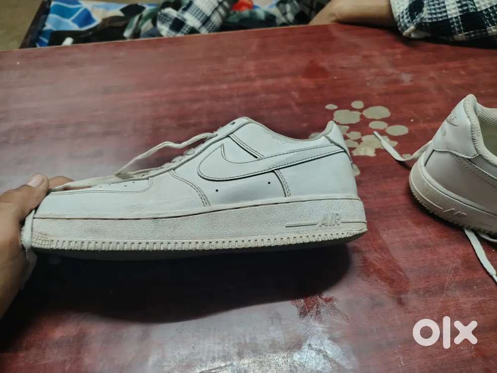 Nike Air force 1 white colour sneaker for sale 4000 size: 8