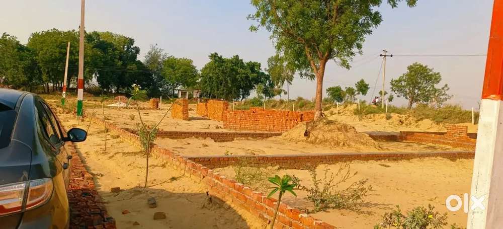 बाबा के बुलडोजर से मुक्त प्लाट ले कम कीमत में बैंक लोन सुविधा