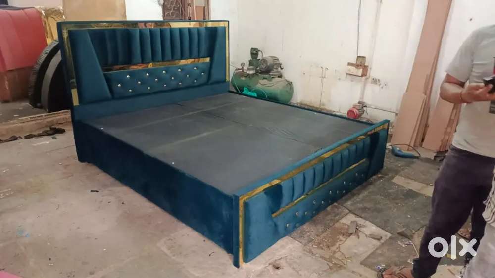 Custom-Made Upholstery Cots – Direct Supply, Zero Middlemen!