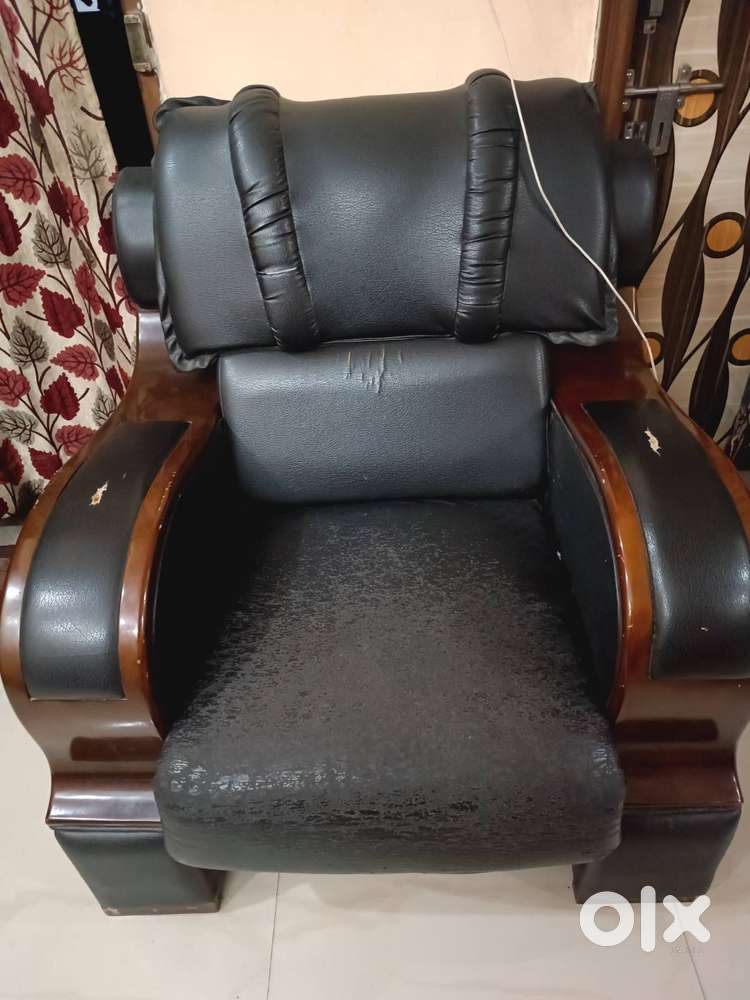 Leathrite sofa set