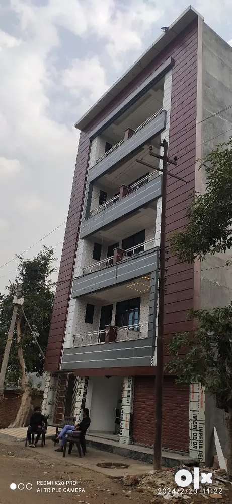 2BHK 72 Guj Flat at 25 Lacs , Indraprastha colony, GDA approved