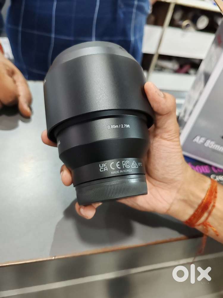 85mm 1.4 lens e mount brand new conditon