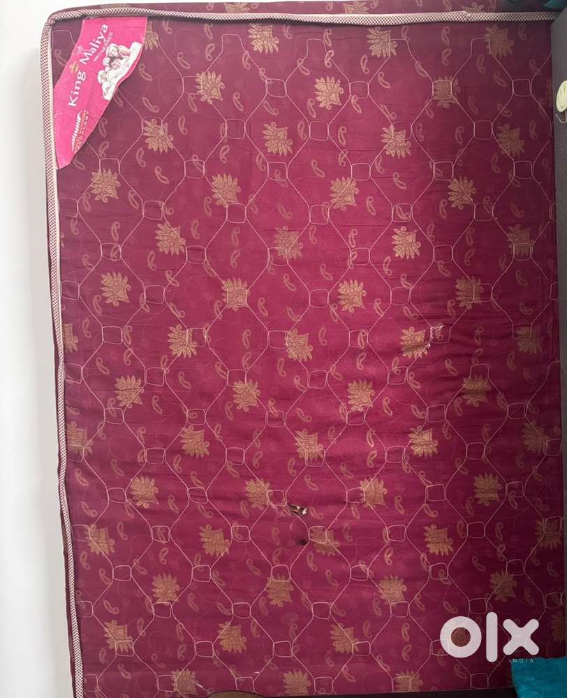 Mattress 5*6.5 Ft