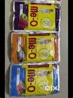 Cat wet food packets: MEO BRAND