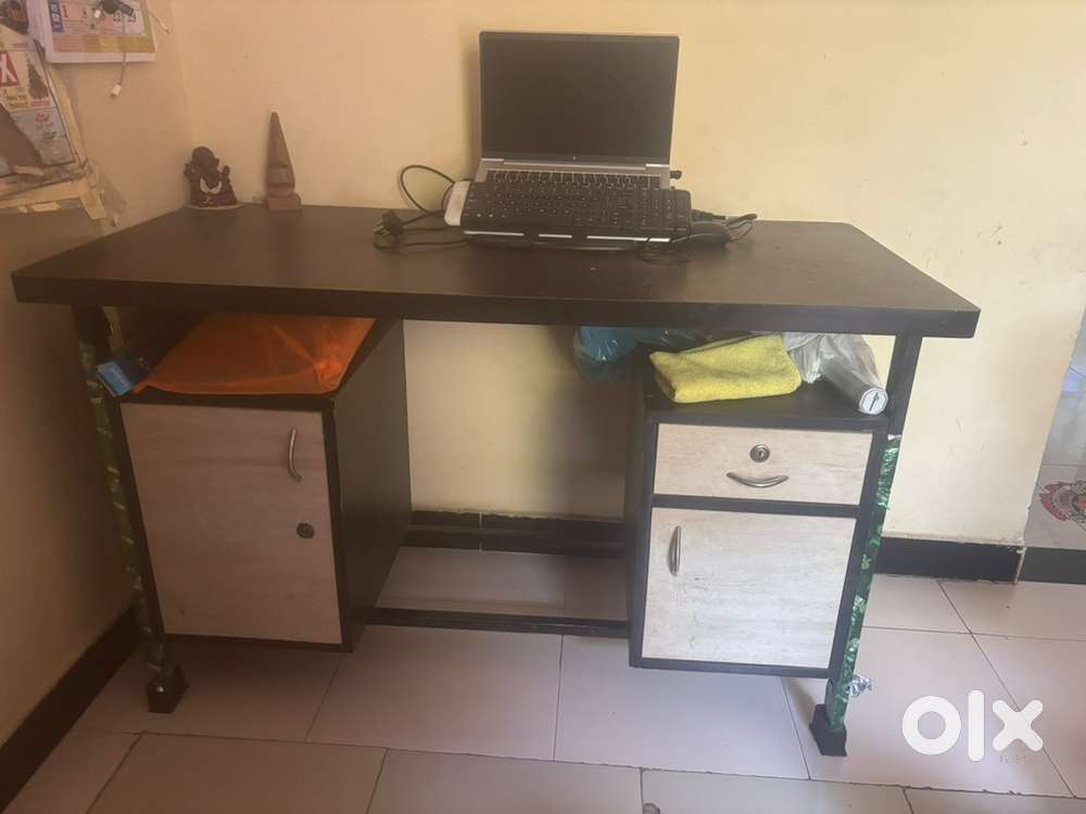 kitchen rack study table and Wooden cabinet for sell