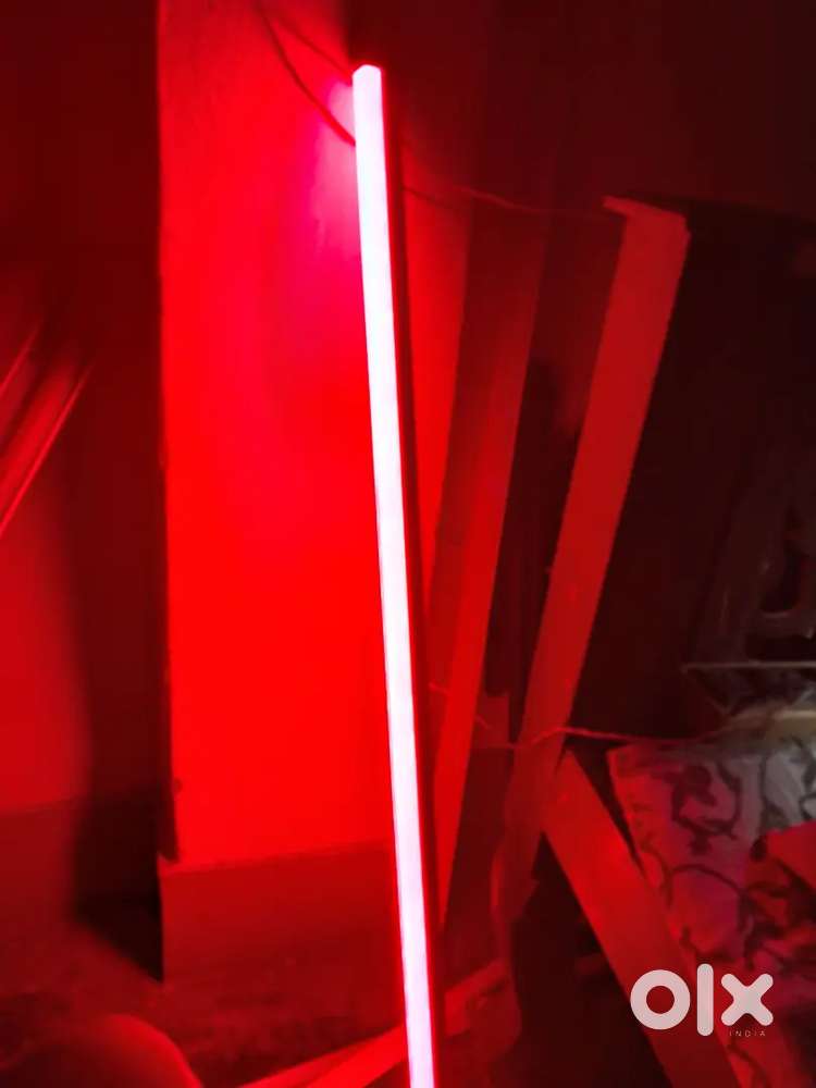 Colour tube light led