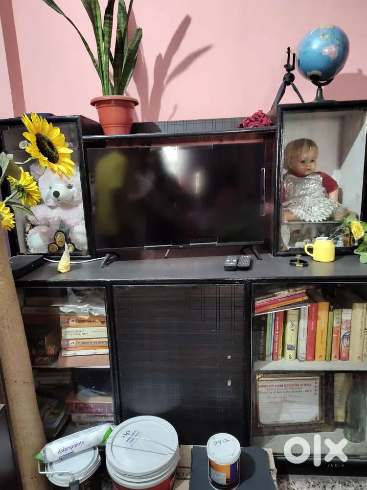 Furniture selling