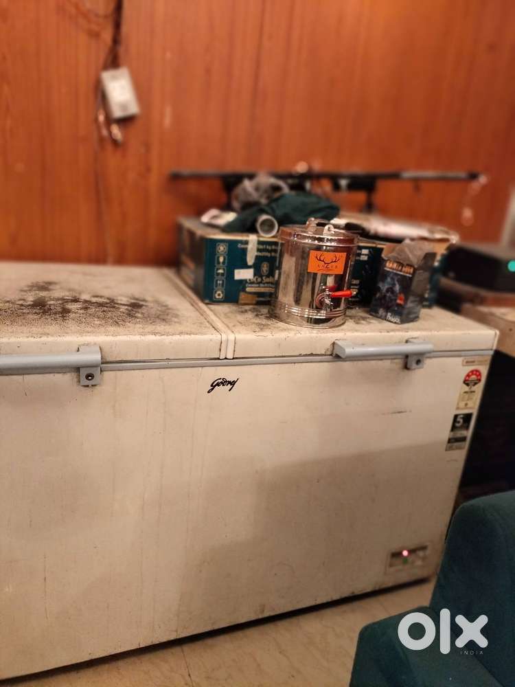 1.2year old defreezer for sale with 5 year warranty bill available