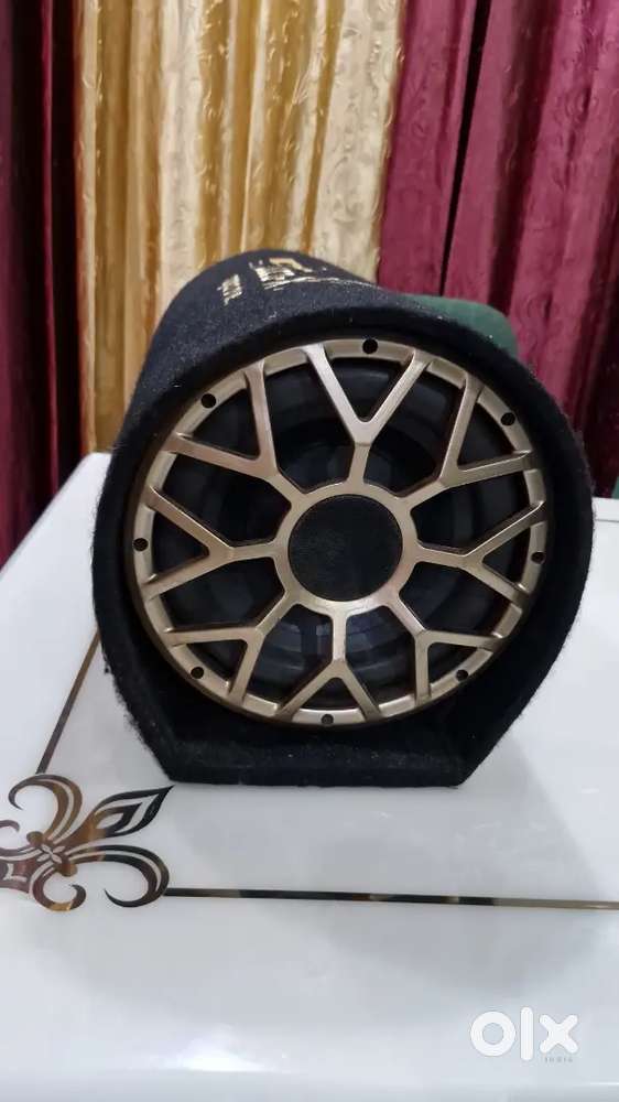 Base tube with inbuilt amplifier