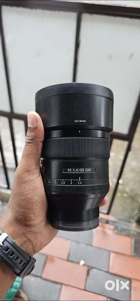 Sony 85mm 1.4 gmaster  lens