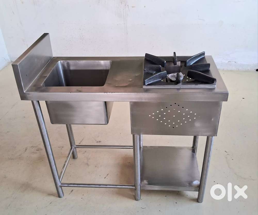 Hotel restaurant kitchen items