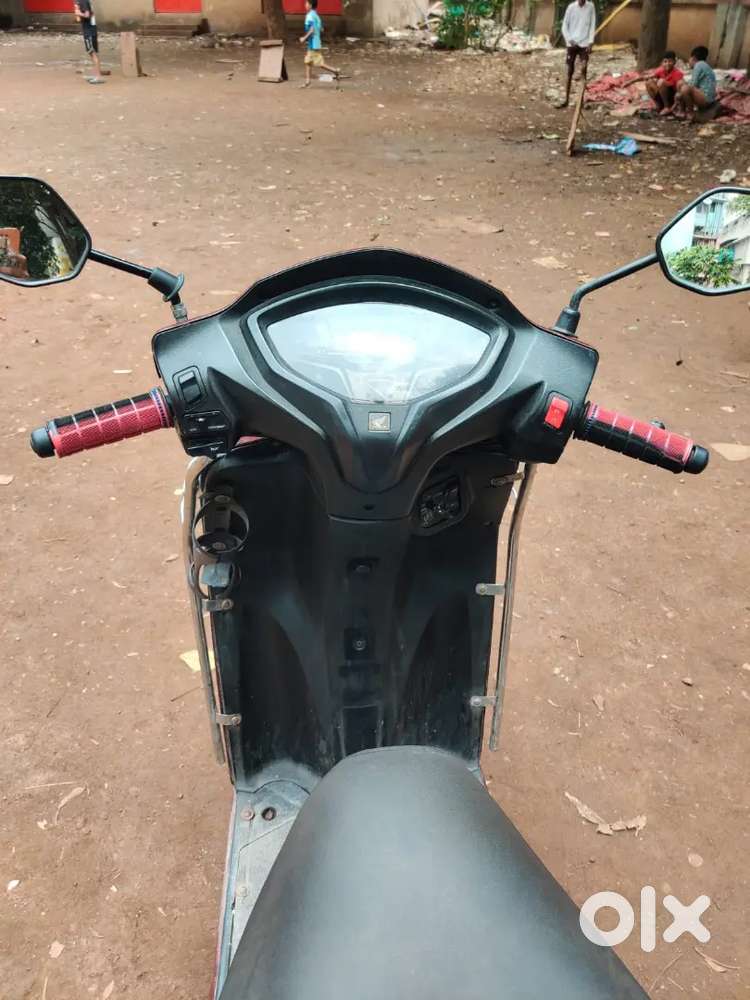 Honda activa 6G red