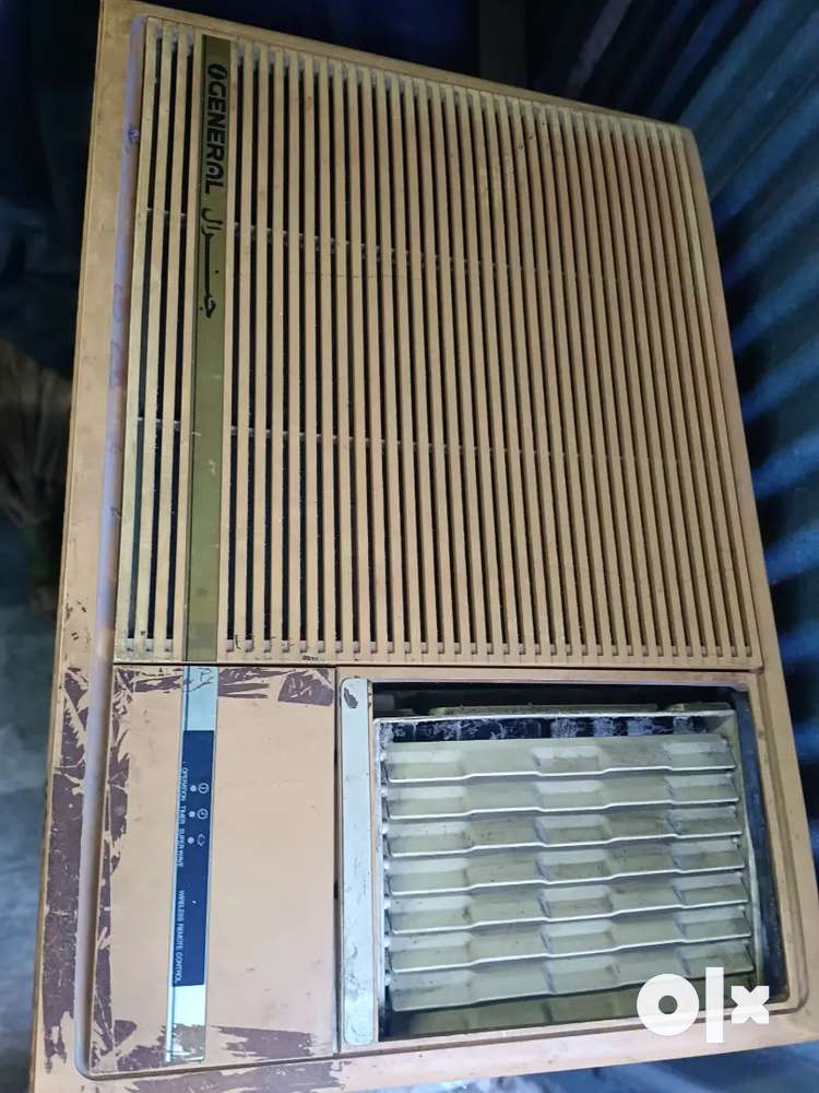 O genral window AC for sell