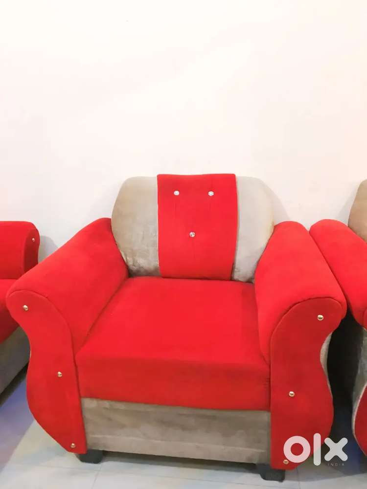 SOFA SET TABLE 5 MONTH USE ONLY