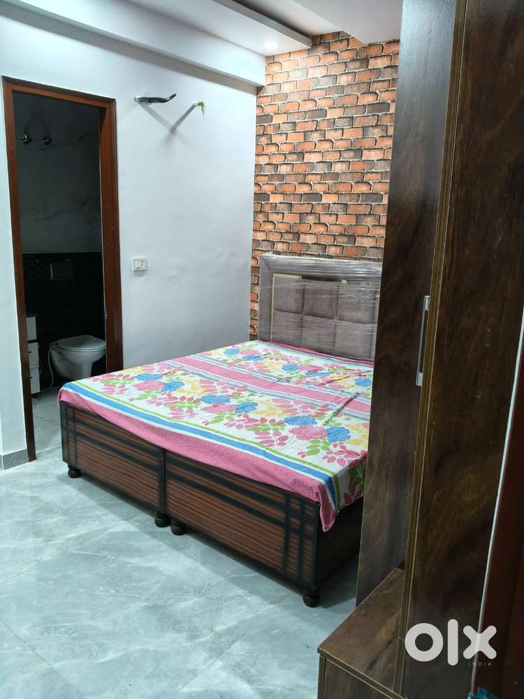 Luxury new 3bhk furnished flat gated society peermuchala