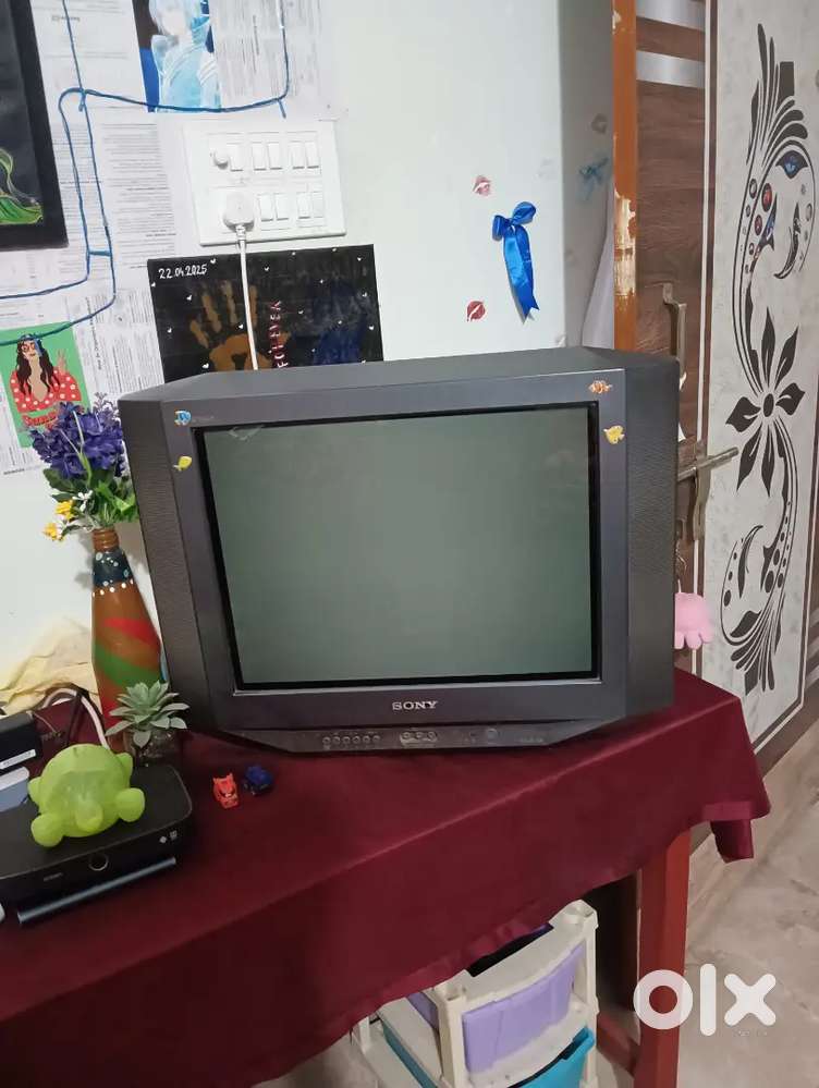 Sony 21-inch CRT TV – Good Condition