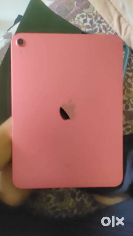 Selling my ipad 10 generation only wifi good condition