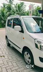 Maruti Suzuki Wagon R VXI, 2018, Petrol