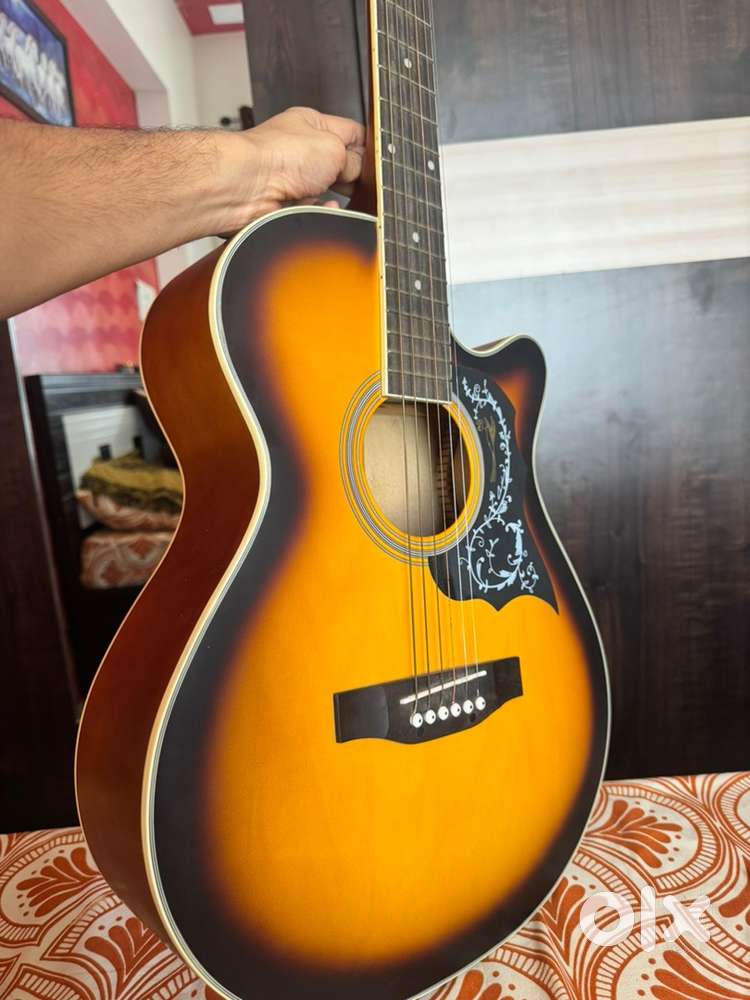 Cadenza Acoustic Guitar