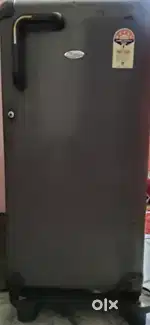 Whirlpool Refrigerator gud condition
