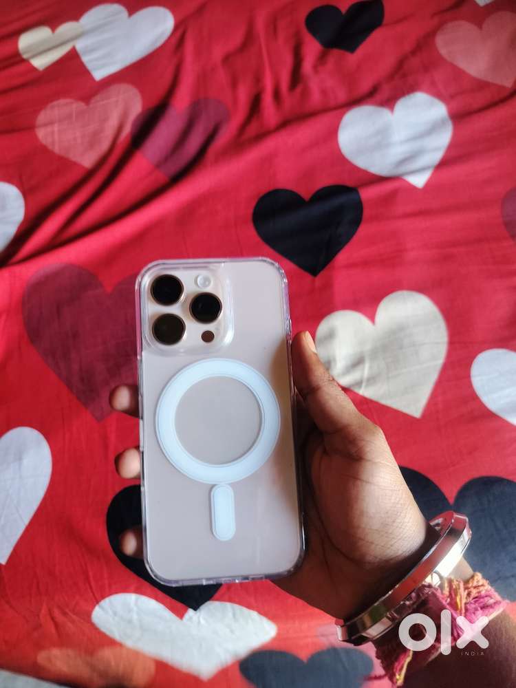 I phone 16 pro 256gb excellent condition