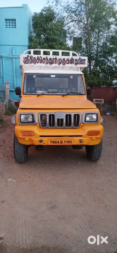 MAHINDRA BOLERO Maxi Truck